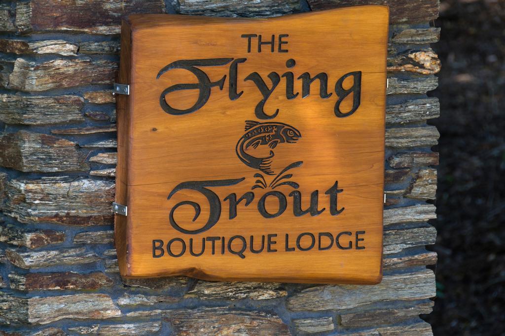 The Flying Trout Boutique Lodge Lago Lago Taupo Exterior foto