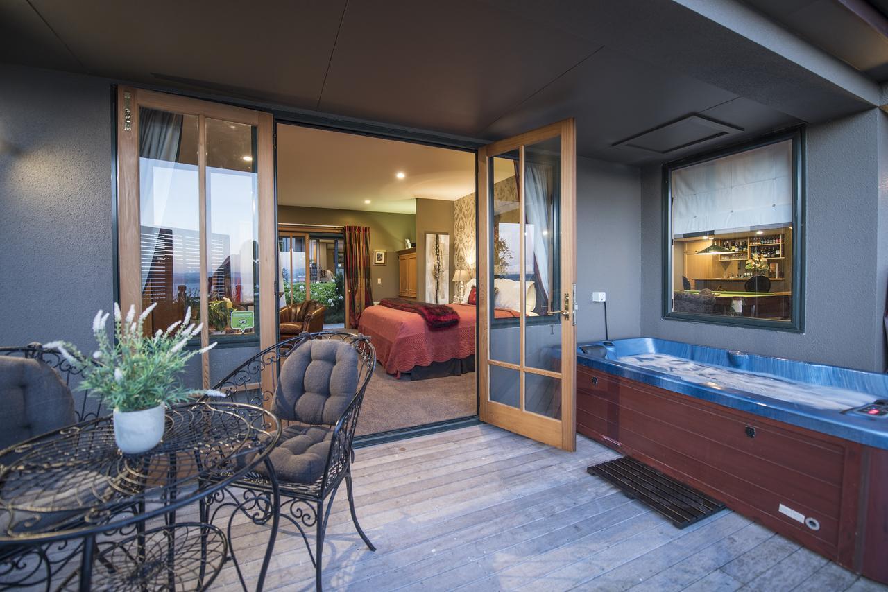 The Flying Trout Boutique Lodge Lago Lago Taupo Exterior foto